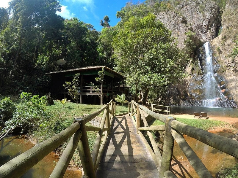 Chalé da Cachoeira – Locação | Adrenalina MT